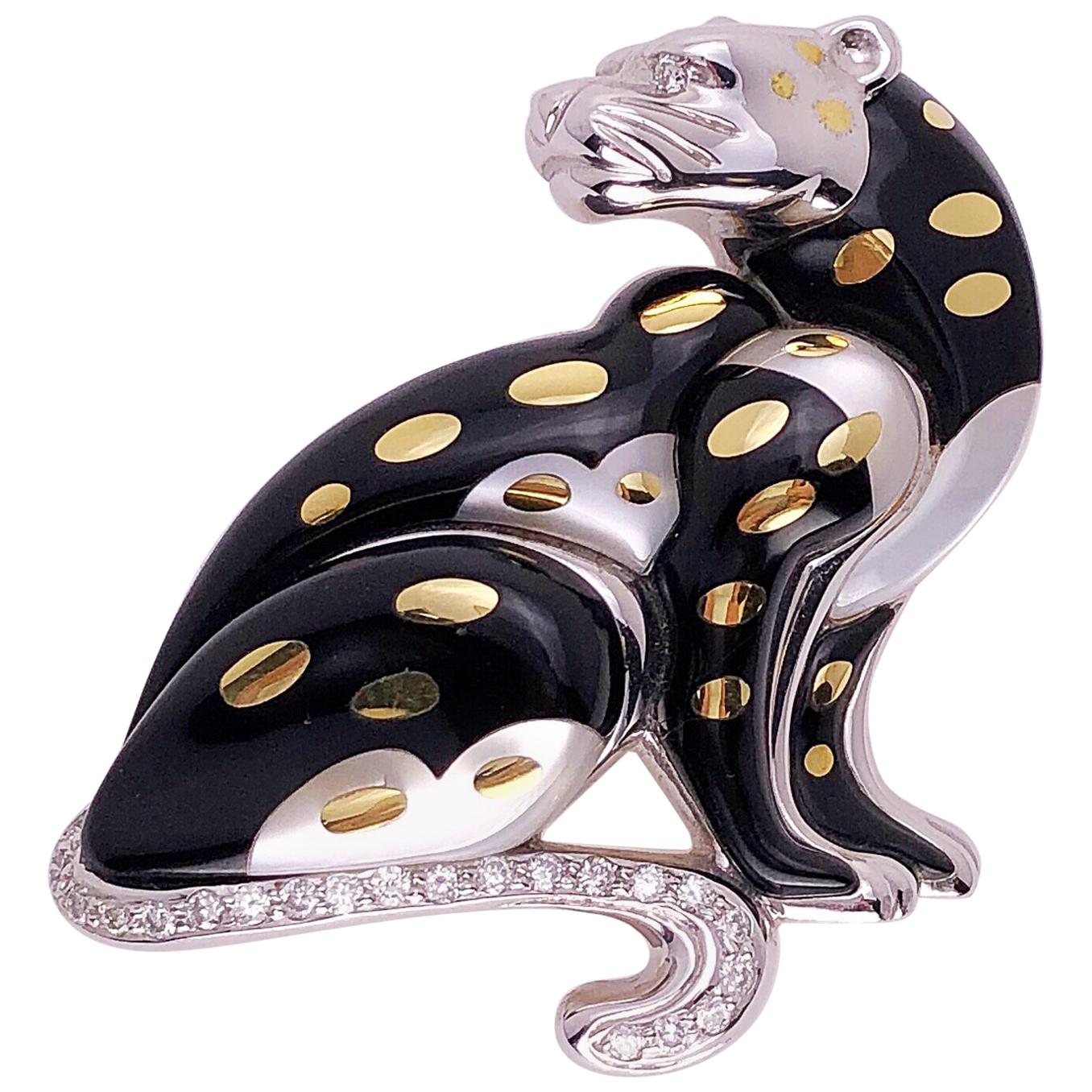 Leopardenbrosche aus Platin und 18KT Gold mit Onyx und Perlmutt von Asch Grossbardt im Angebot