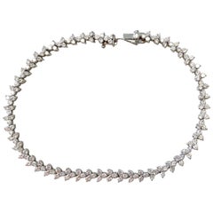 White Diamond Round Tennis Bracelet in Platinum