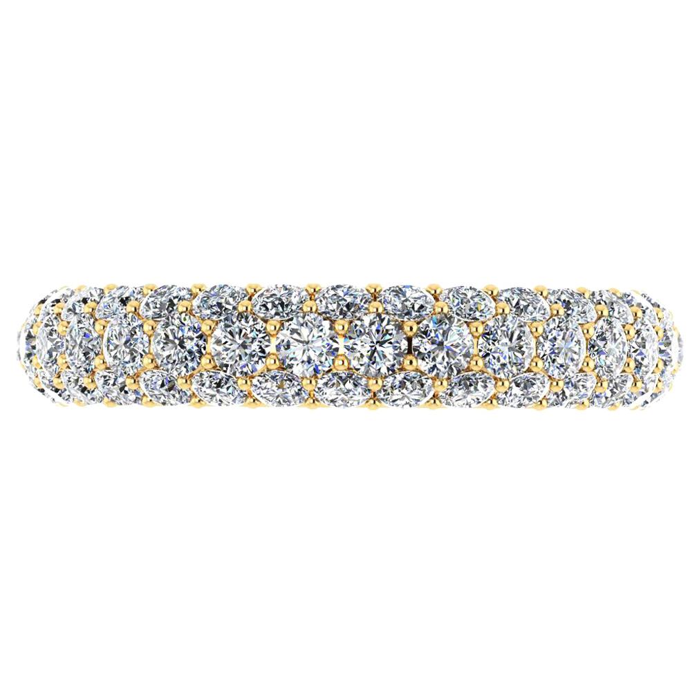 Anillo con pavé de diamantes blancos de 2,00 quilates en oro amarillo de 18 quilates