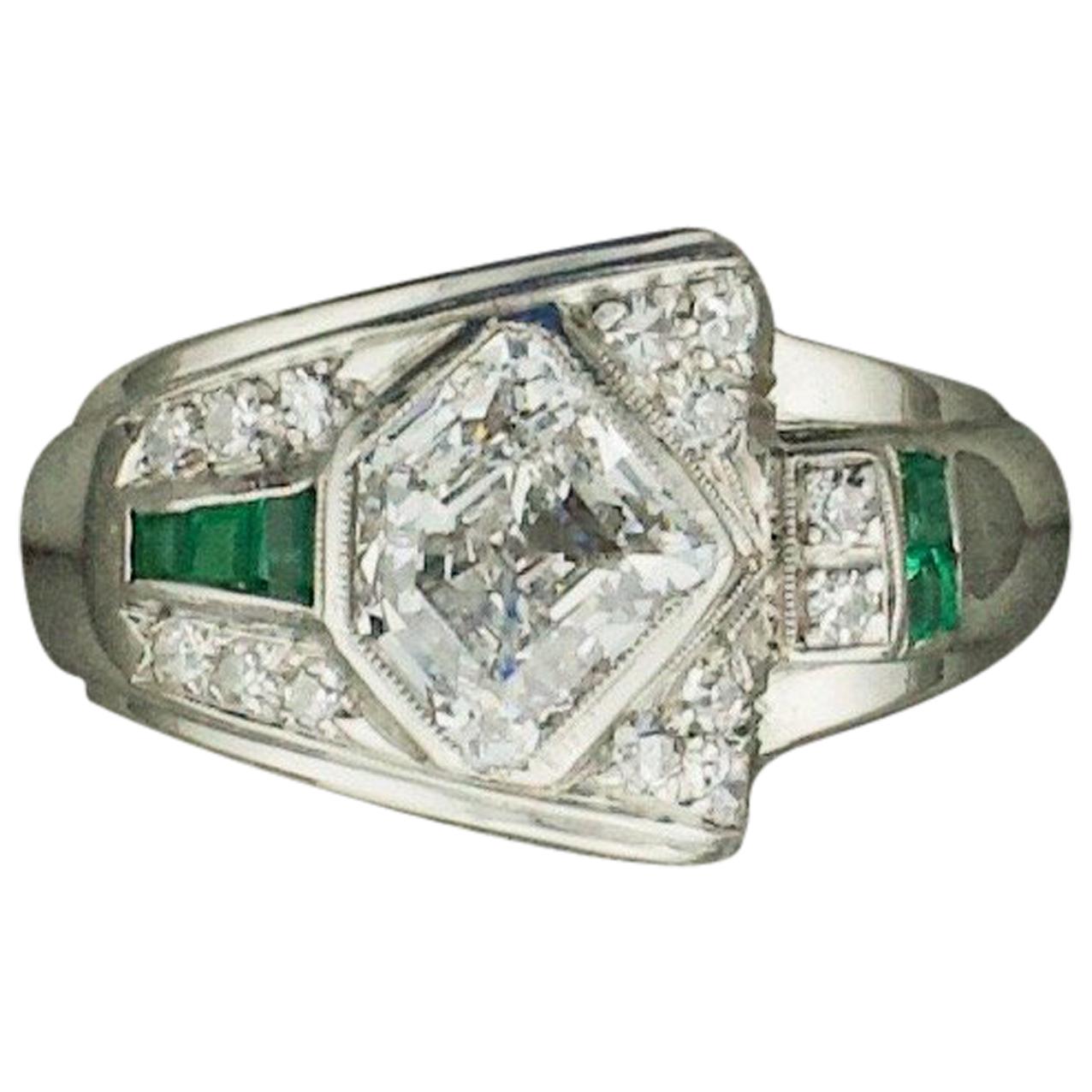 Rare 1940s Diamond and Emerald Ring in Palladium 1.83 E - VS1 Shield Cut For Sale