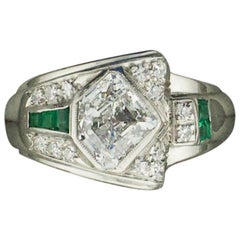 Rare 1940s Diamond and Emerald Ring in Palladium 1.83 E - VS1 Shield Cut