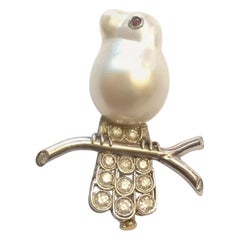 Platinum Little Bird South Sea Pearl Brilliant Cut Diamond Brooch