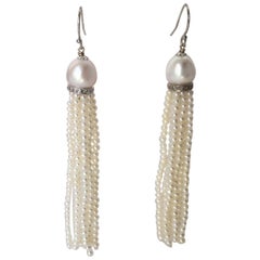 Marina J - Boucles d'oreilles avec pompon en perles de culture blanches et or blanc 14K