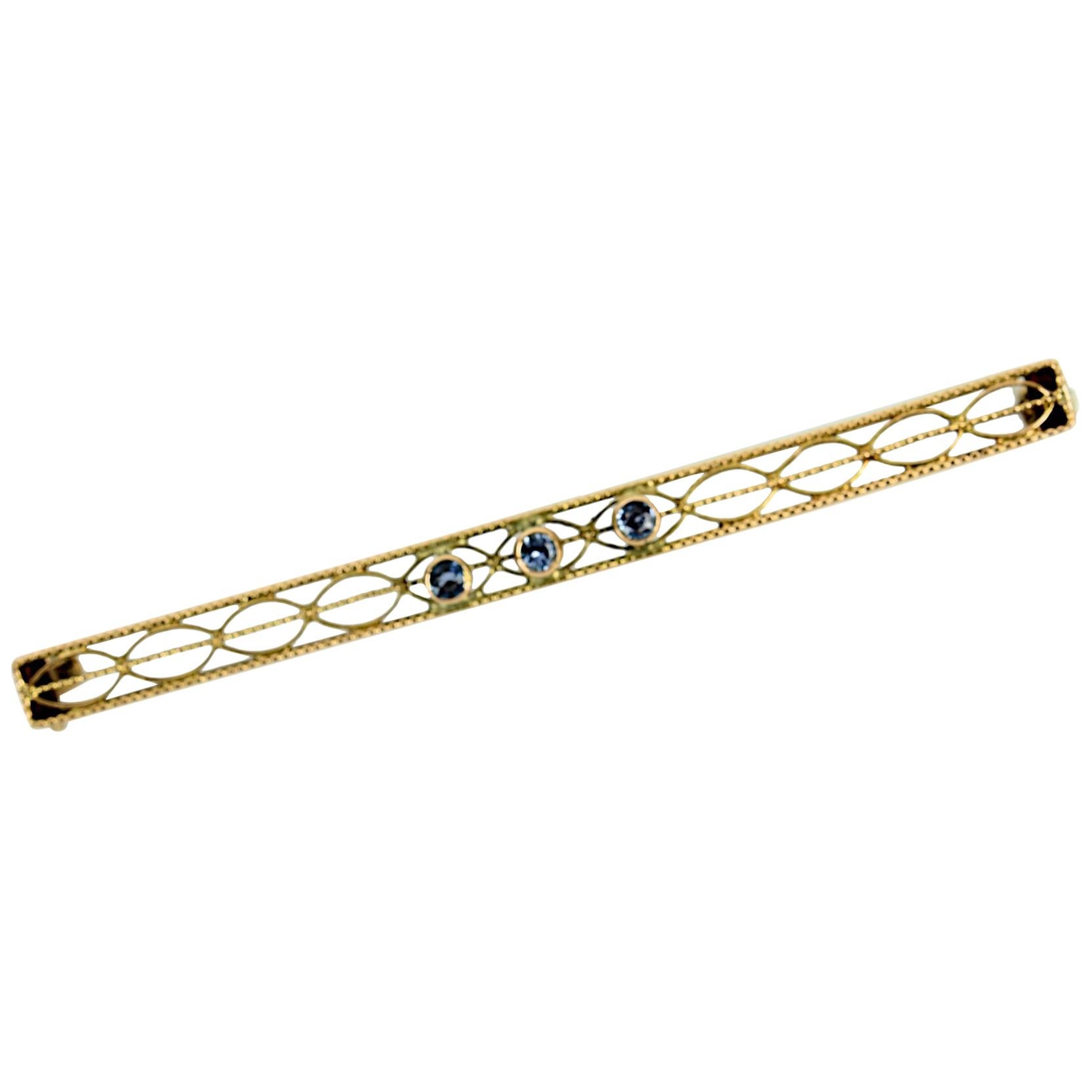 Vintage 10 Karat Yellow Gold, Bar Pin or Brooch Set with 3-Round Sapphires