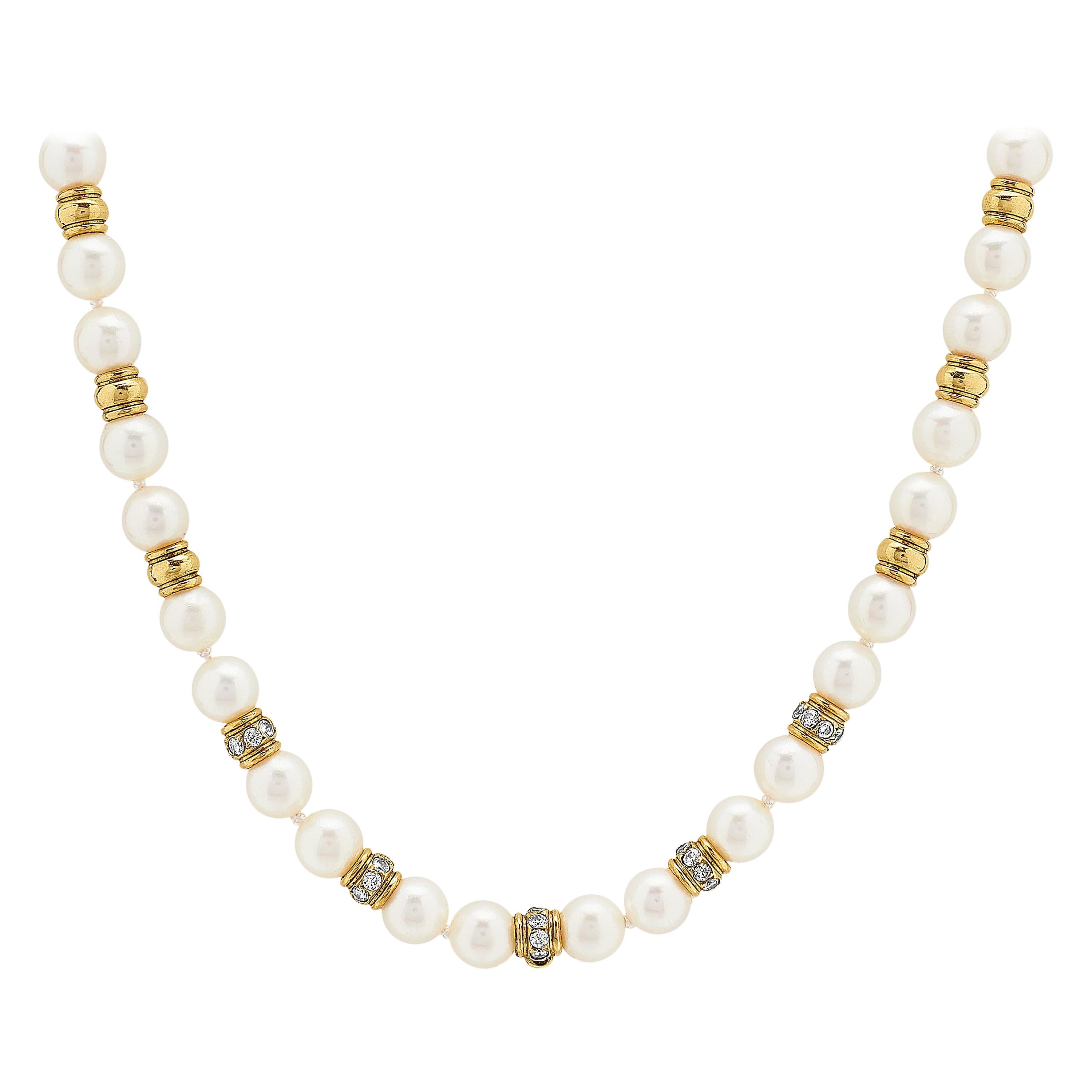 Collier de perles de culture de l'eau de mer à un seul brin avec perles en or 18 carats et diamants