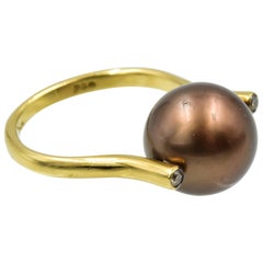 Yvel Chocolate Pearl Ring 18 Karat Yellow Gold Small Diamond Accent