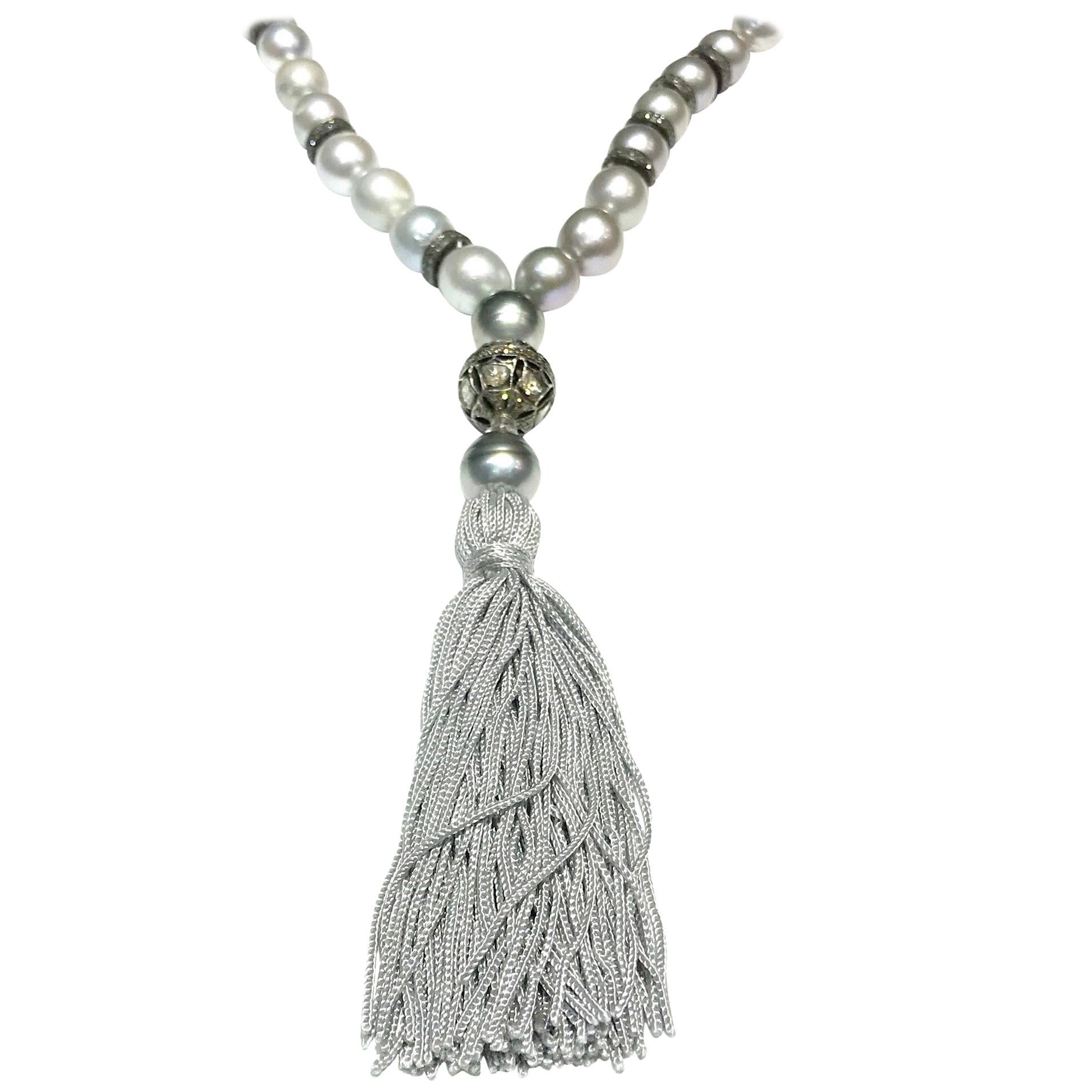 Samira13 Lange Halskette aus Seidenkordel mit Südseeperlen und Diamanten Quasten im Angebot