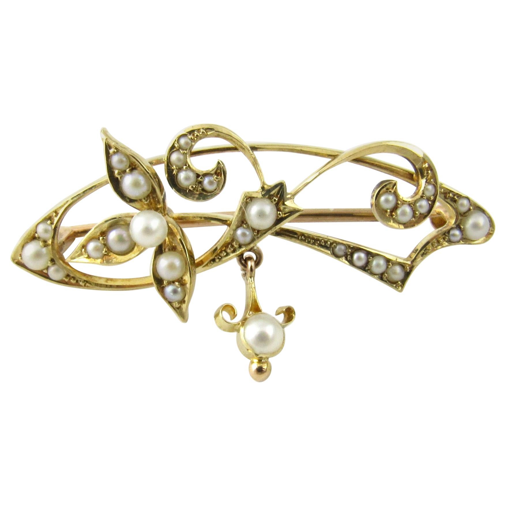 15 Karat Yellow Gold and Seed Pearl Brooch For Sale at 1stDibs