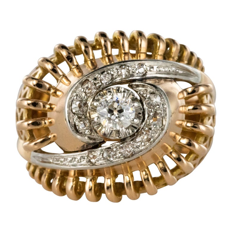 1960s Diamond 18 Karat Yellow Gold Retro Swirl Ring For Sale at 1stDibs