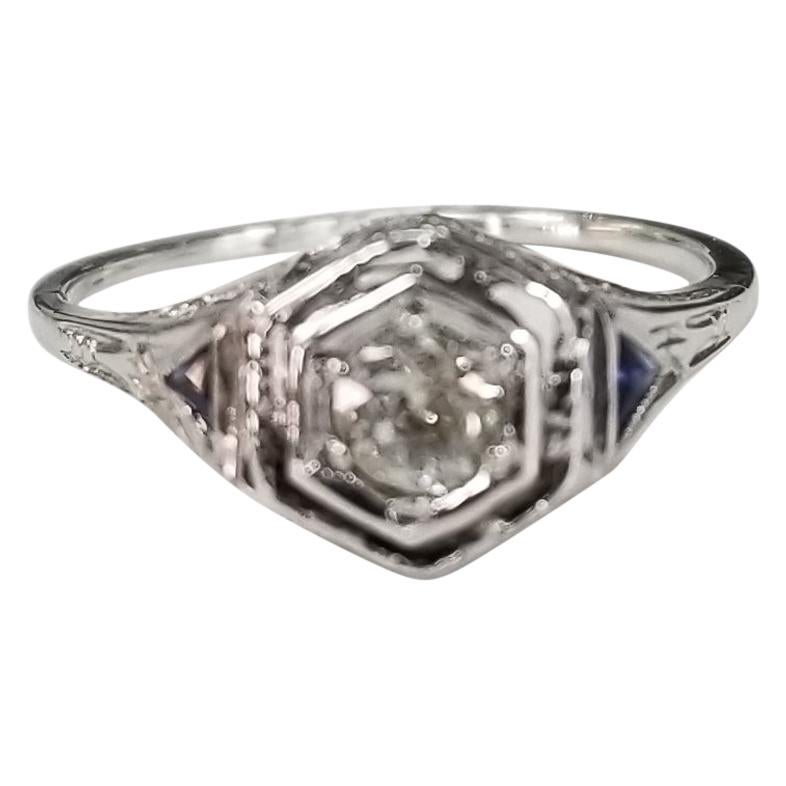 14 Karat White Gold Diamond Wedding Vintage Looking Ring