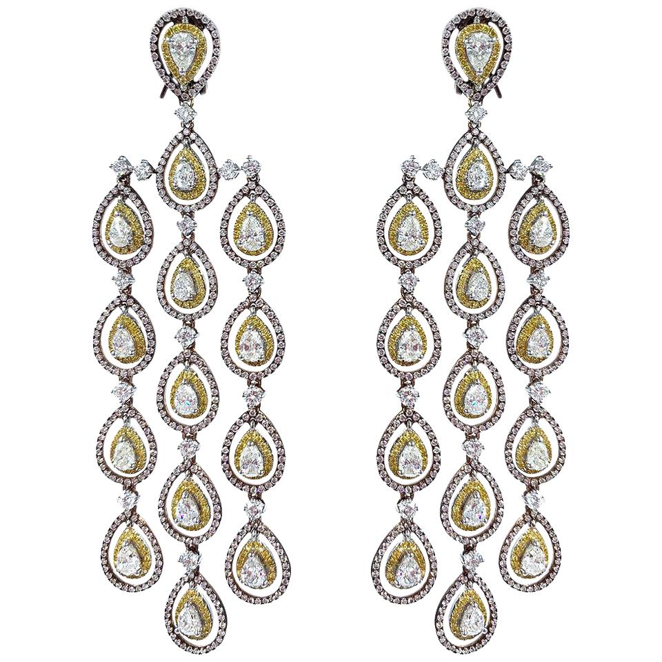 Lange Hänge-Kronleuchter-Ohrringe mit rosa Diamanten, gelben Diamanten und weißen Diamanten