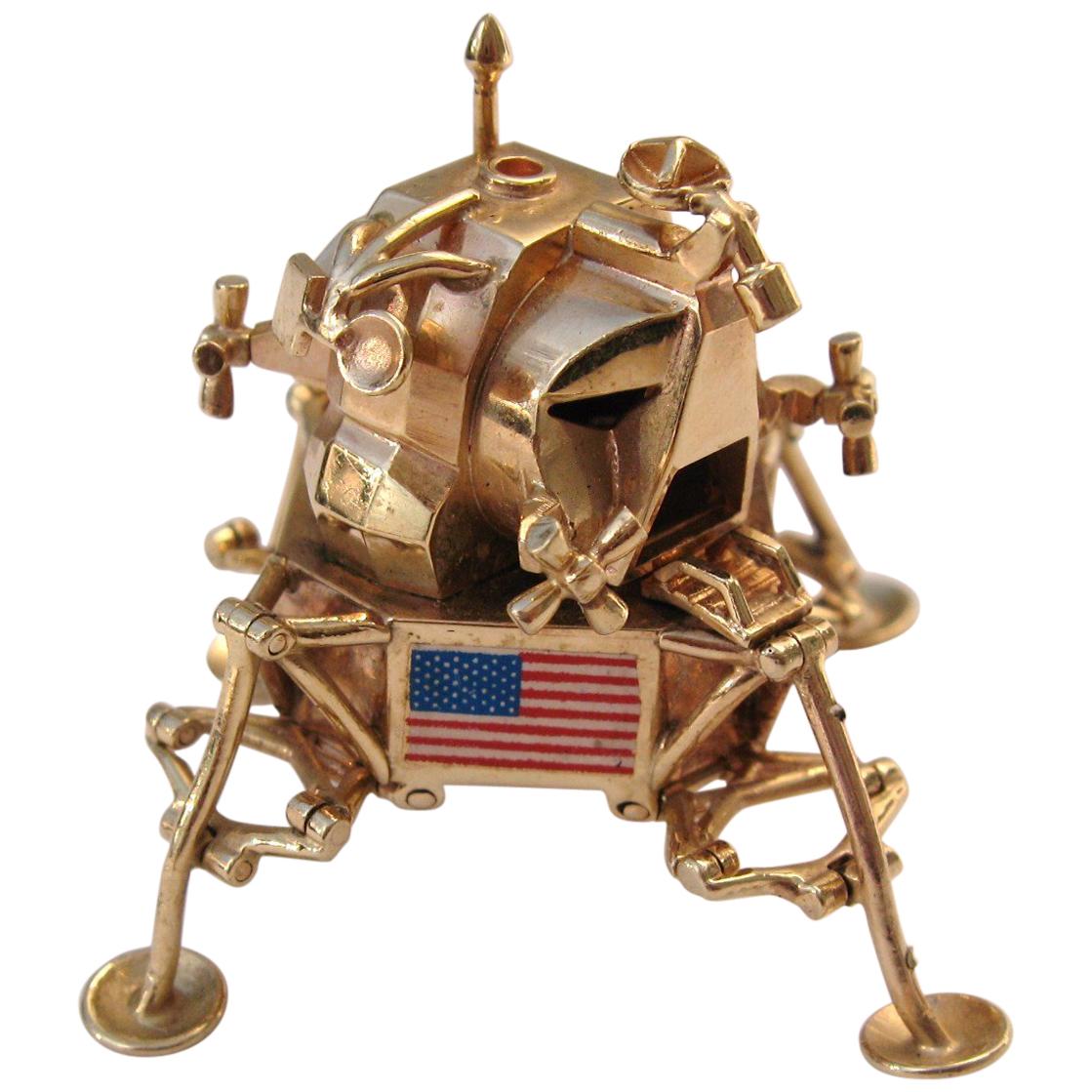 14 Karat Gold model of Apollo 11 articulated Lunar Excursion, 1969 Module, USA