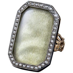 Antique Georgian Silk Pearl Mourning Ring 18 Carat Gold, circa 1750