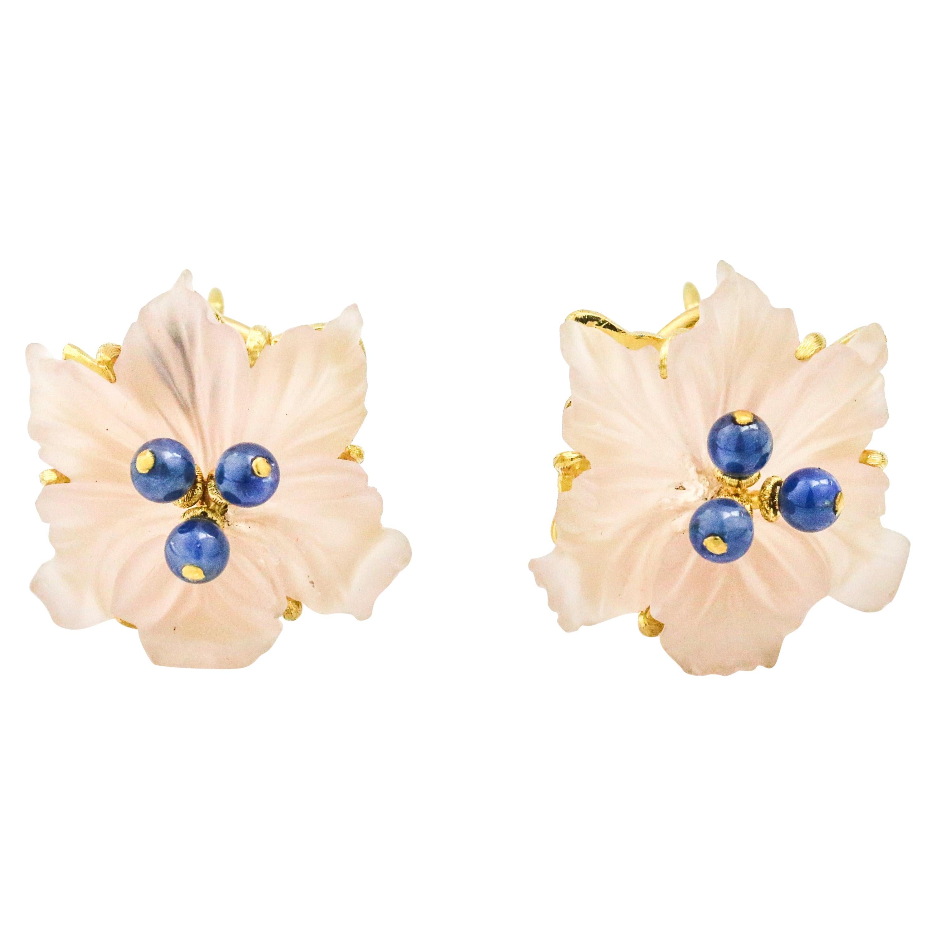 Buccellati 18 Karat Yellow Gold Carved Rose Quartz Sapphire Flower Stud Earrings For Sale