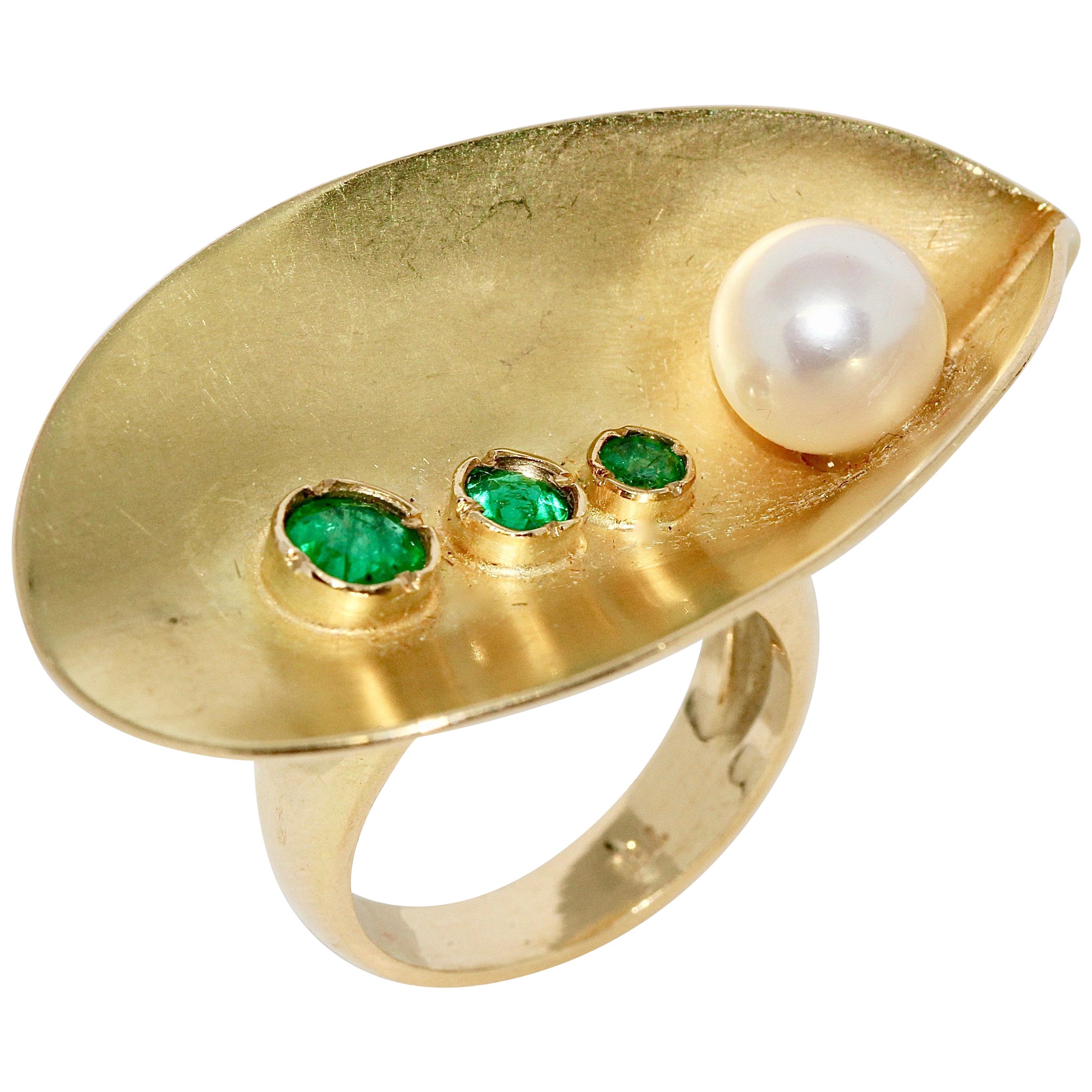 Designer Fashion Ring, 18 Karat Gold with Emeralds and Pearl For Sale