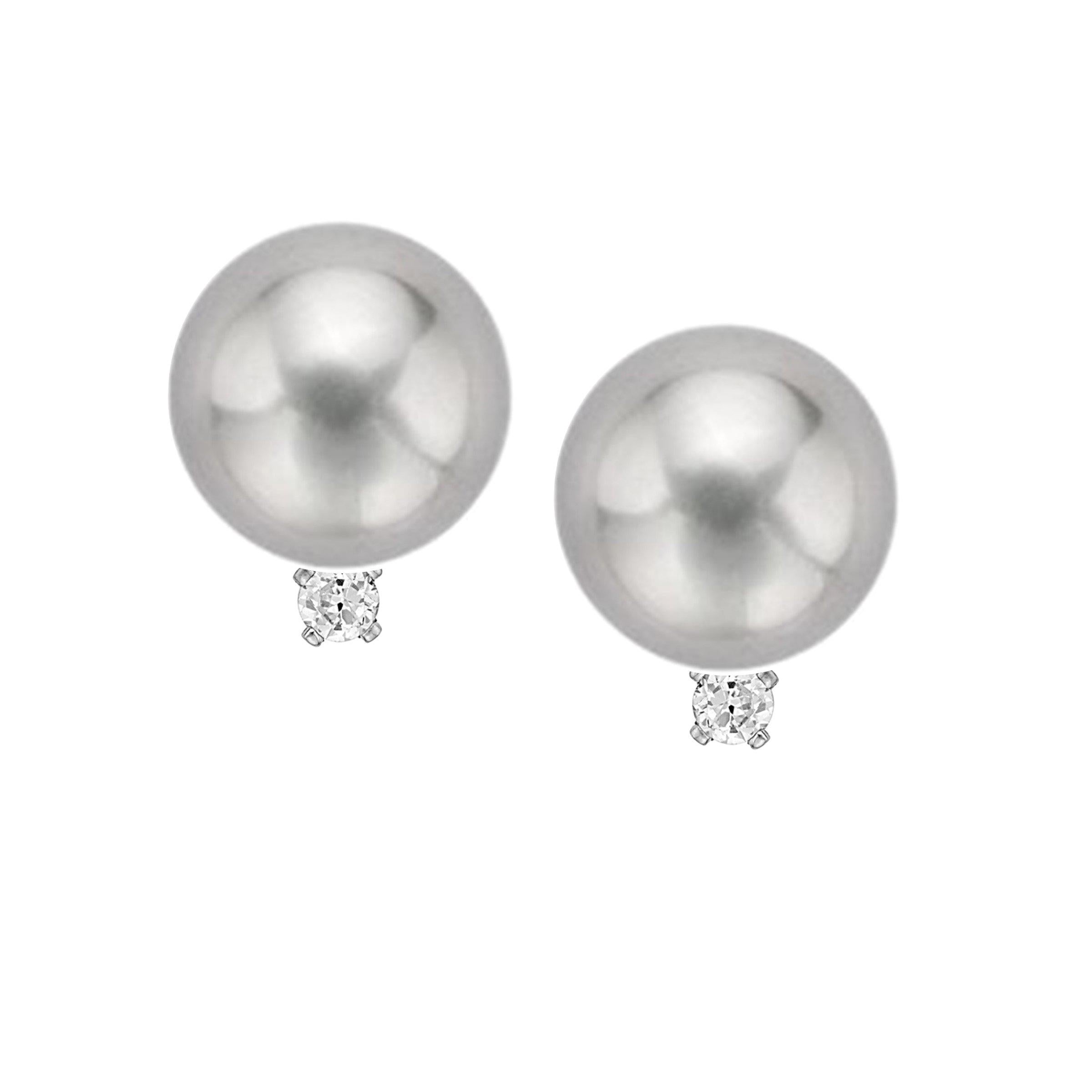 14 Karat Gold Grey Freshwater Pearl and 1/10 Carat TDW Diamond Stud Earrings For Sale