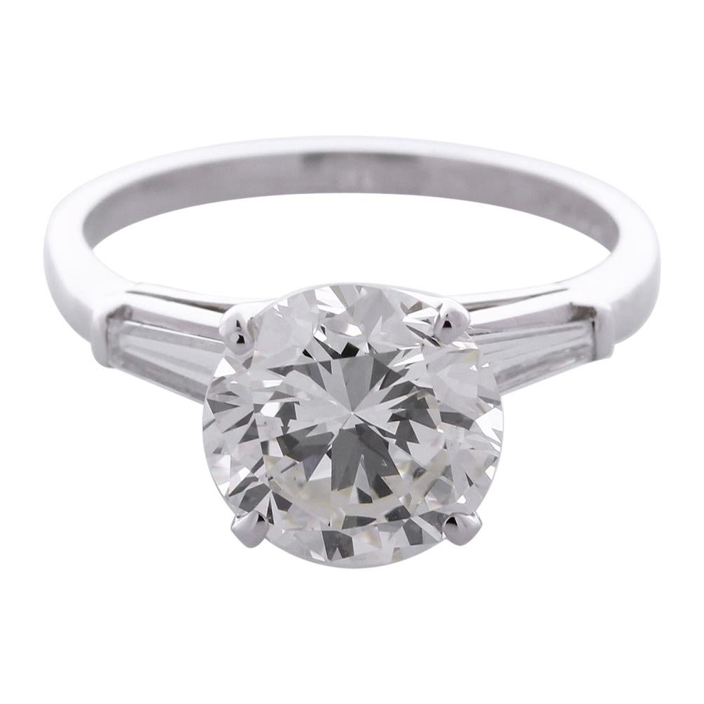 3.00 Carat Round Brilliant Cut H VS1 Clarity Platinum Diamond Ring For Sale