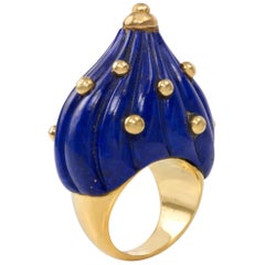 1968 Modernist E.J. Shewry London Carved Lapis and Gold Cocktail Ring