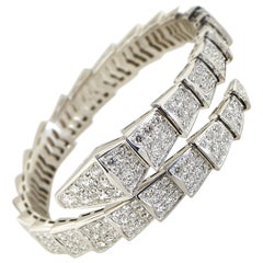 Bvlgari Serpenti 18 Karat White Gold Full Diamond Pave Bracelet Size Medium