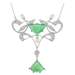 Vintage Colombia Emerald 10.94 Carat Pearl Diamond Necklace