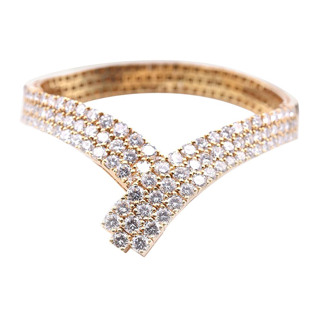 18 Karat Yellow Gold Diamond Lariat Style Bracelet