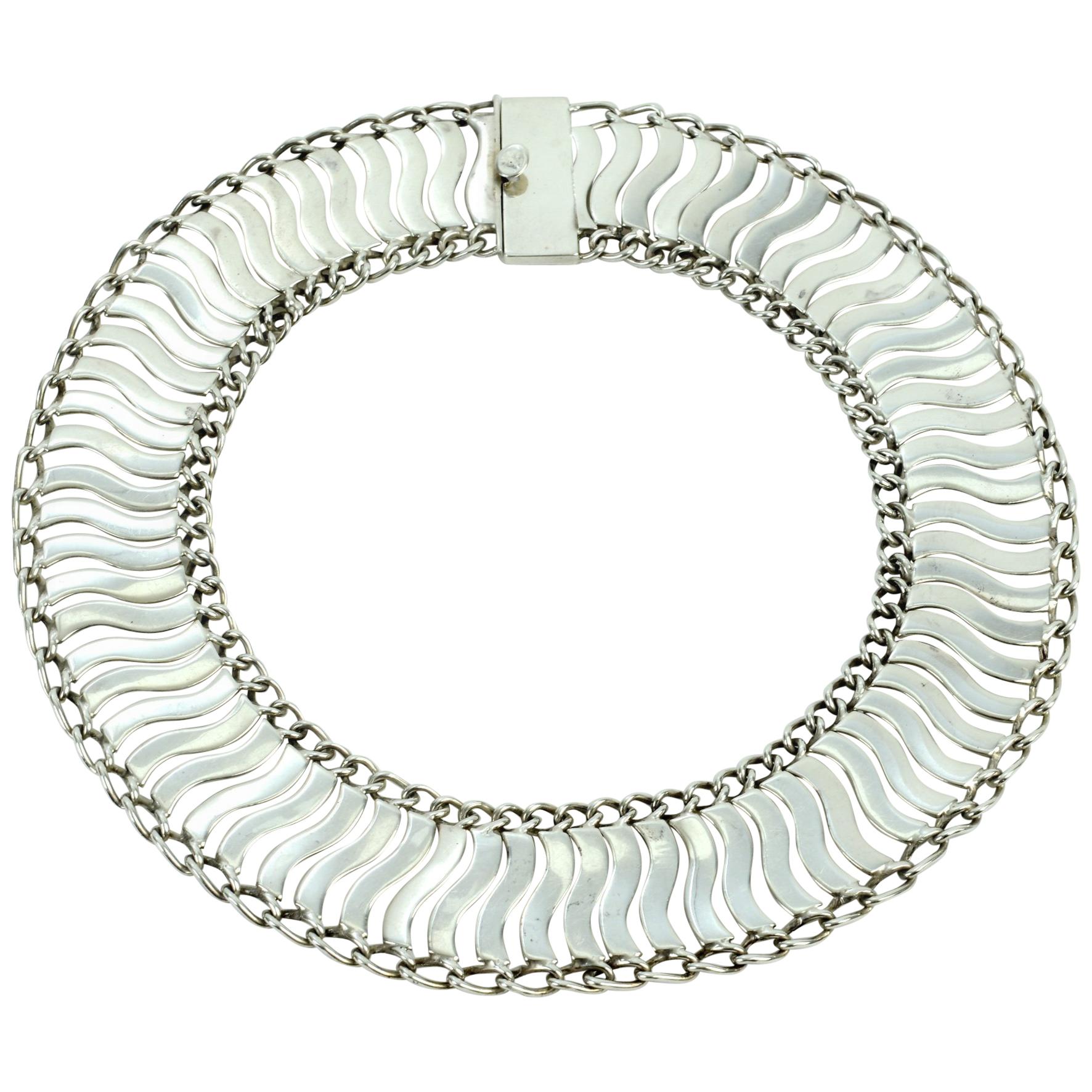 Mexican Sterling Silver Linked Wave Necklace by Plateria Farfan, circa 1950