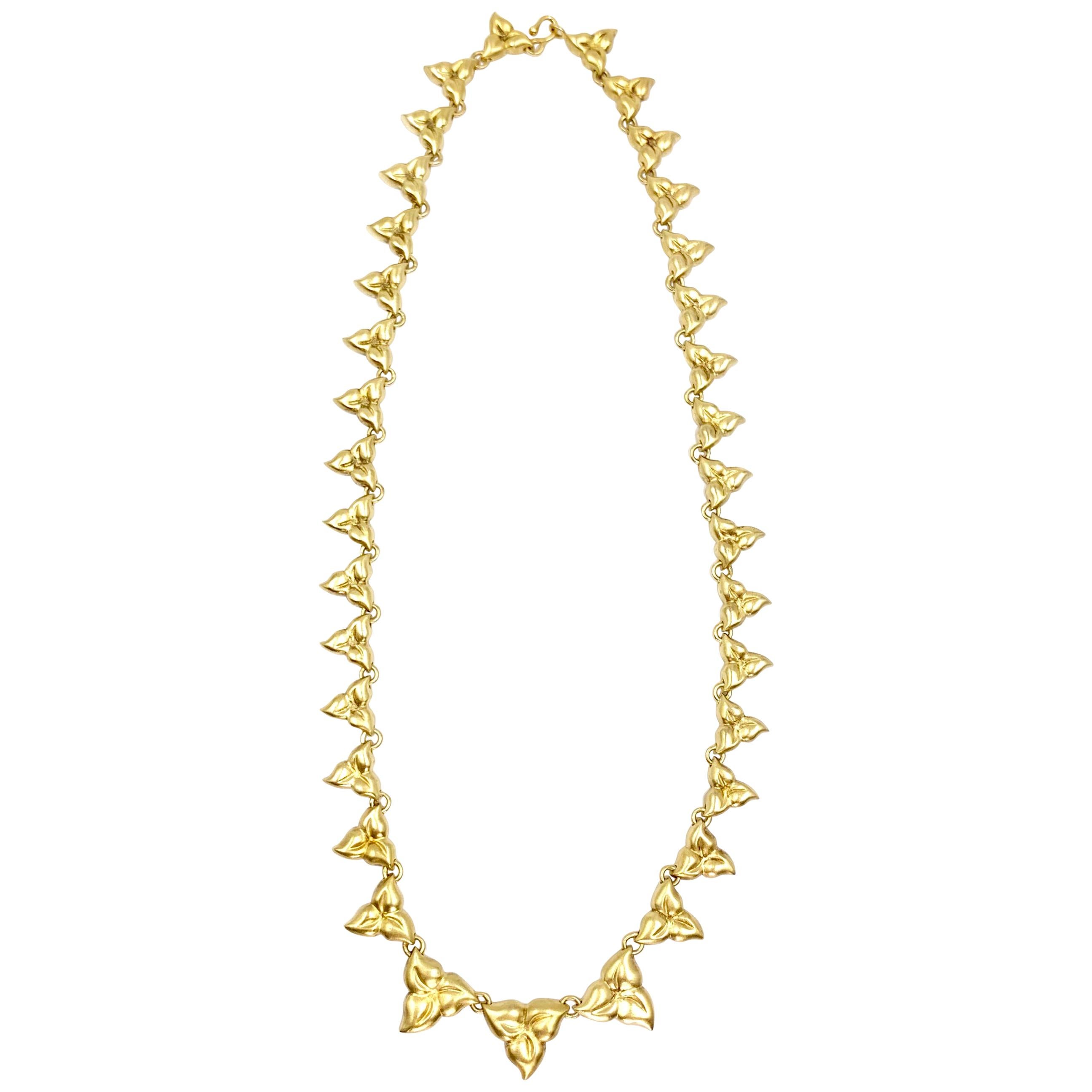 18 Karat Yellow Gold Flower Link Necklace For Sale