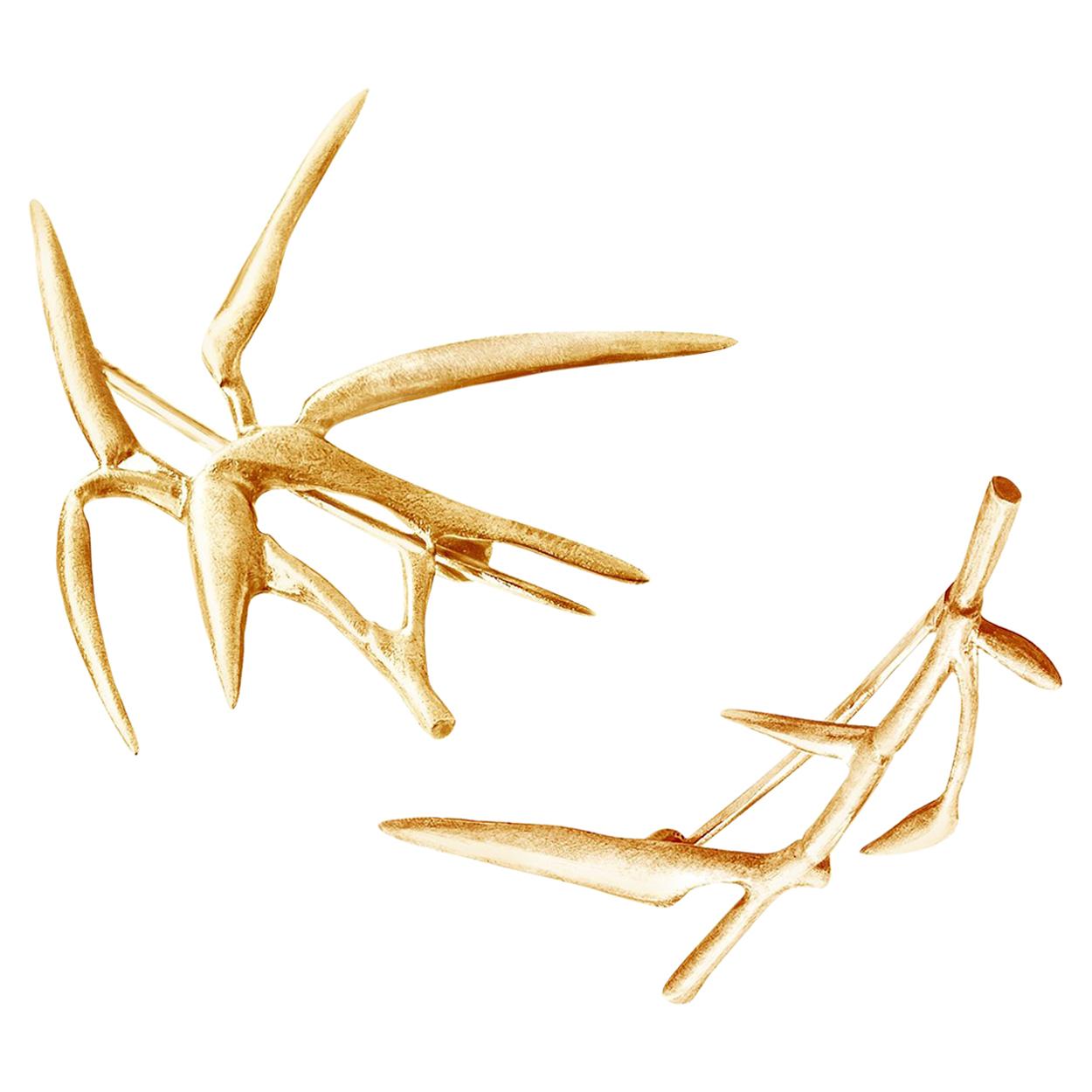Diptyque de broche de créateur en or rose quatorze carats en forme de bambou par l'artiste en vente