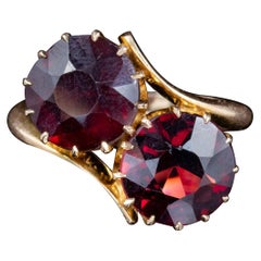 Antique Victorian 5 Carat Double Garnet Ring 18 Carat Gold, circa 1900