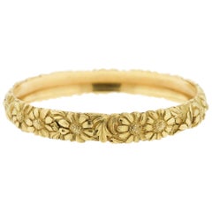 Antique French Engraved Solid 18 Karat Yellow Gold Bangle with Daisies