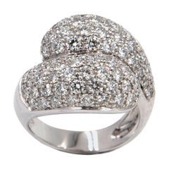 Bague Garavelli en or blanc 18 carats et diamants blancs Pavè Contrarier