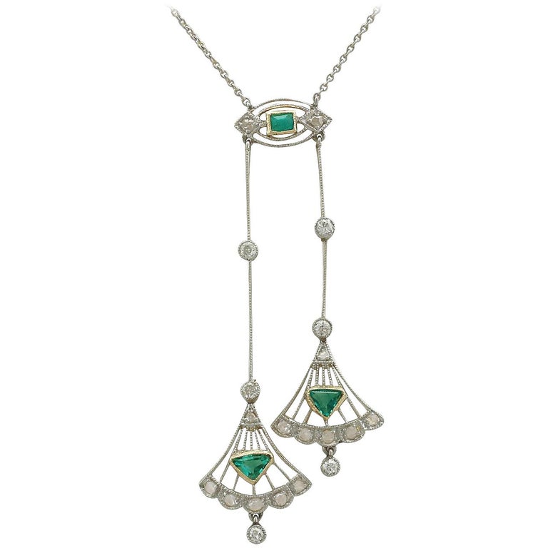 Art Deco 1920s Emerald and Diamond Yellow Gold Necklace For Sale at 1stdibs
