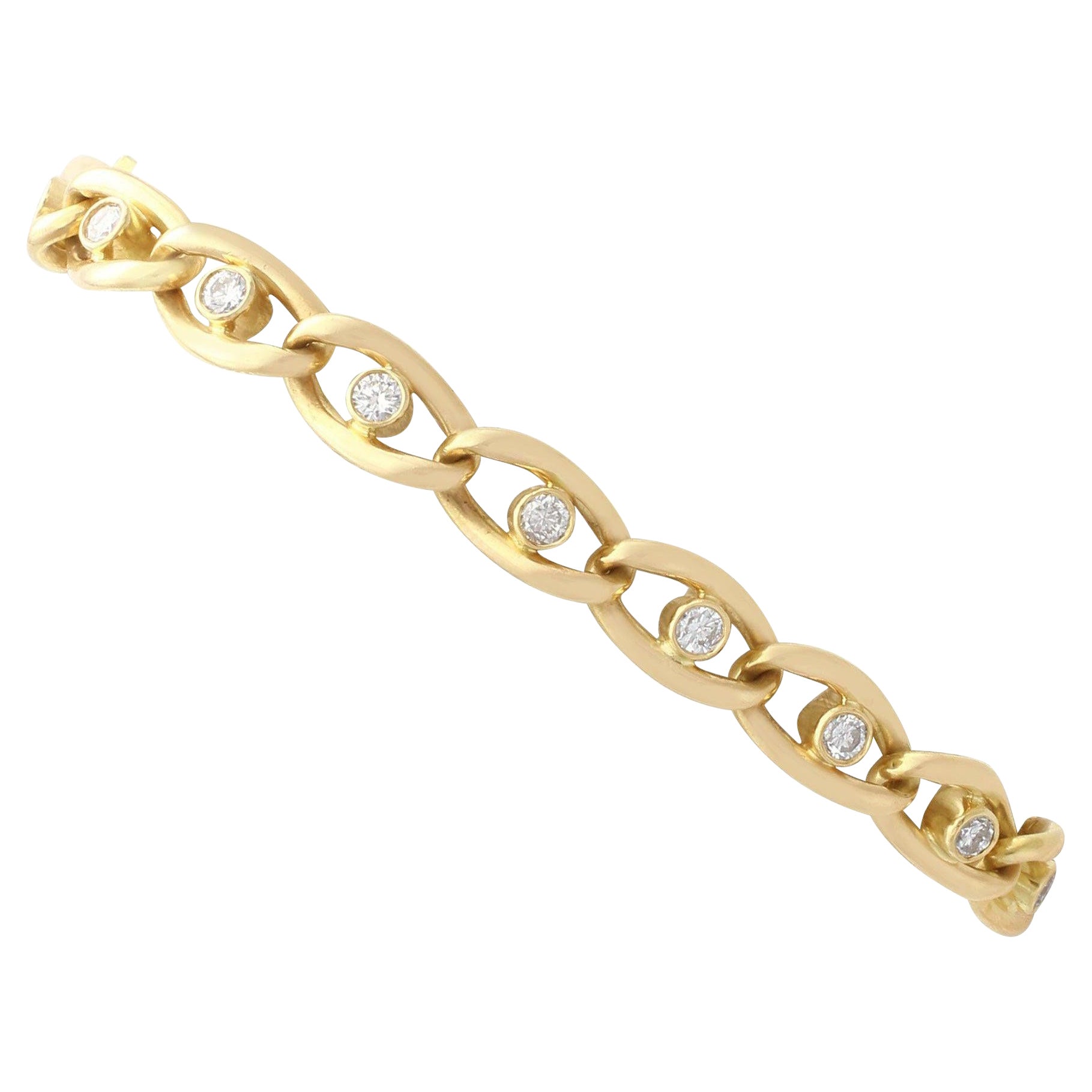 1960s Vintage 1.22 Carat Diamond and Yellow Gold Curb Bracelet For Sale