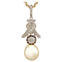 Antique 1.23 Carat Diamond and South Sea Pearl Yellow Gold Pendant