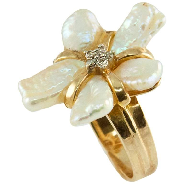 Modernist Free-form Pearl Petals Diamond Gold Cluster Ring Estate Fine Jewelry