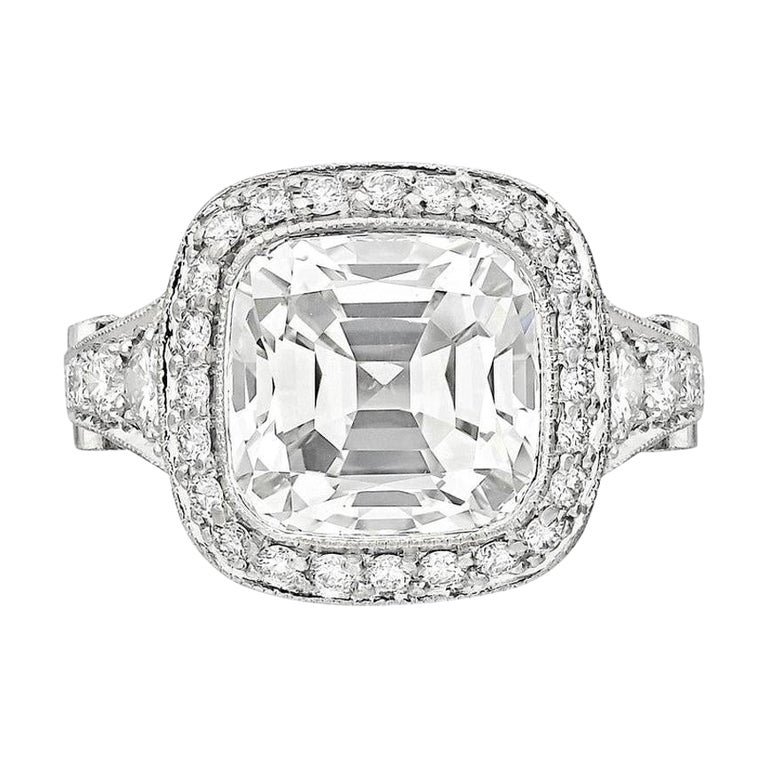 Tiffany and Co 5.56 Carat E VS2 Cushion Cut Diamond Legacy Platinum Ring  For Sale at 1stDibs