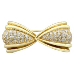 Vintage 1980s 1.68 Carat Diamond and Yellow Gold Bow Brooch
