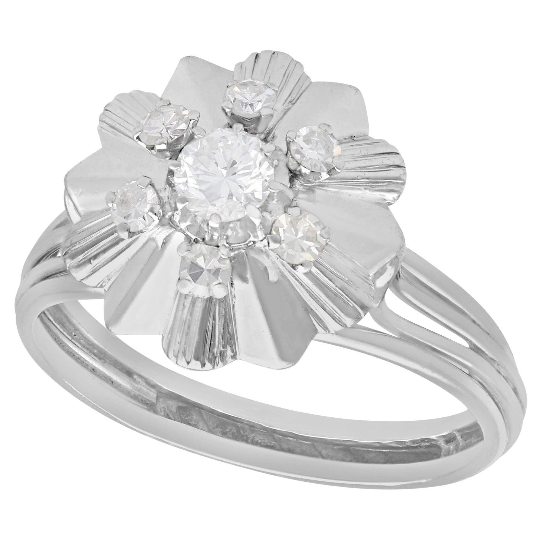 1950s, Bague de cocktail vintage en or blanc et diamant
