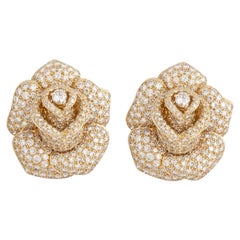 Giovane Rose Pavé Diamond Earrings in 18K Gold