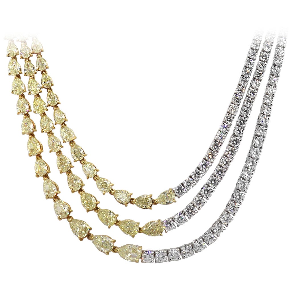 Elegant White Gold Three Strand Diamond Link Necklace For Sale at 1stDibs
