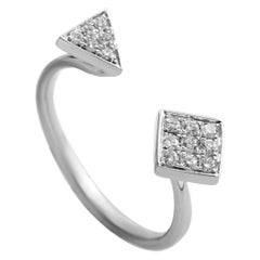 Women
s 18K White Gold Between the Finger Diamond Ring