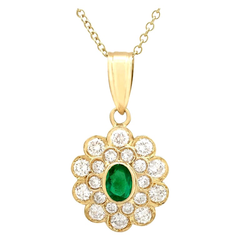 Vintage Emerald and 2.28 Carat Diamond and Yellow Gold Pendant For Sale