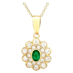 Colgante vintage de oro amarillo con esmeralda y diamantes de 2,28 quilates de los años 90
