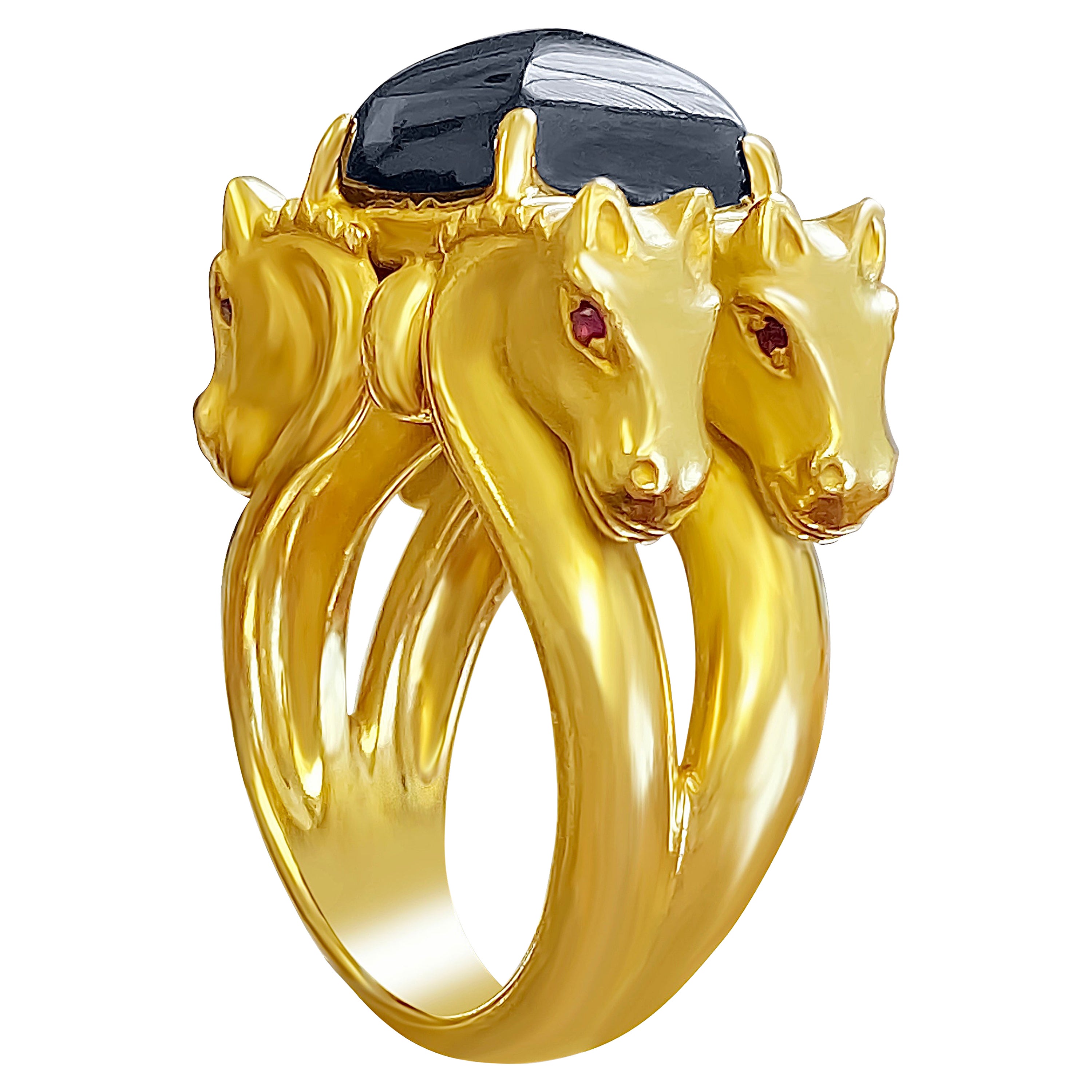 18 Karat Yellow Gold Horse Ring and Black Onyx Center Stone For Sale