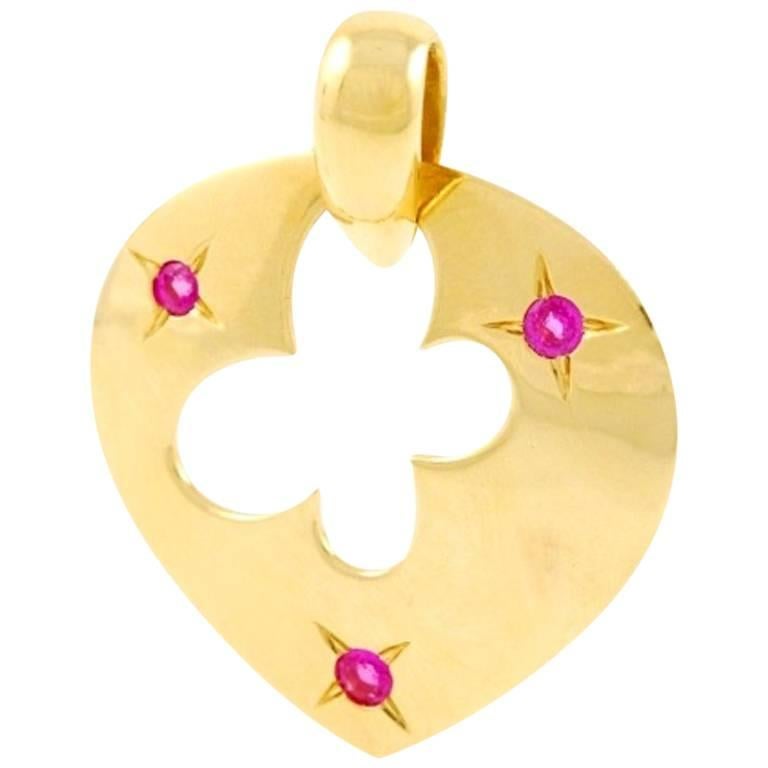 VAN CLEEF & ARPELS Ruby and Rose Gold Pendant For Sale
