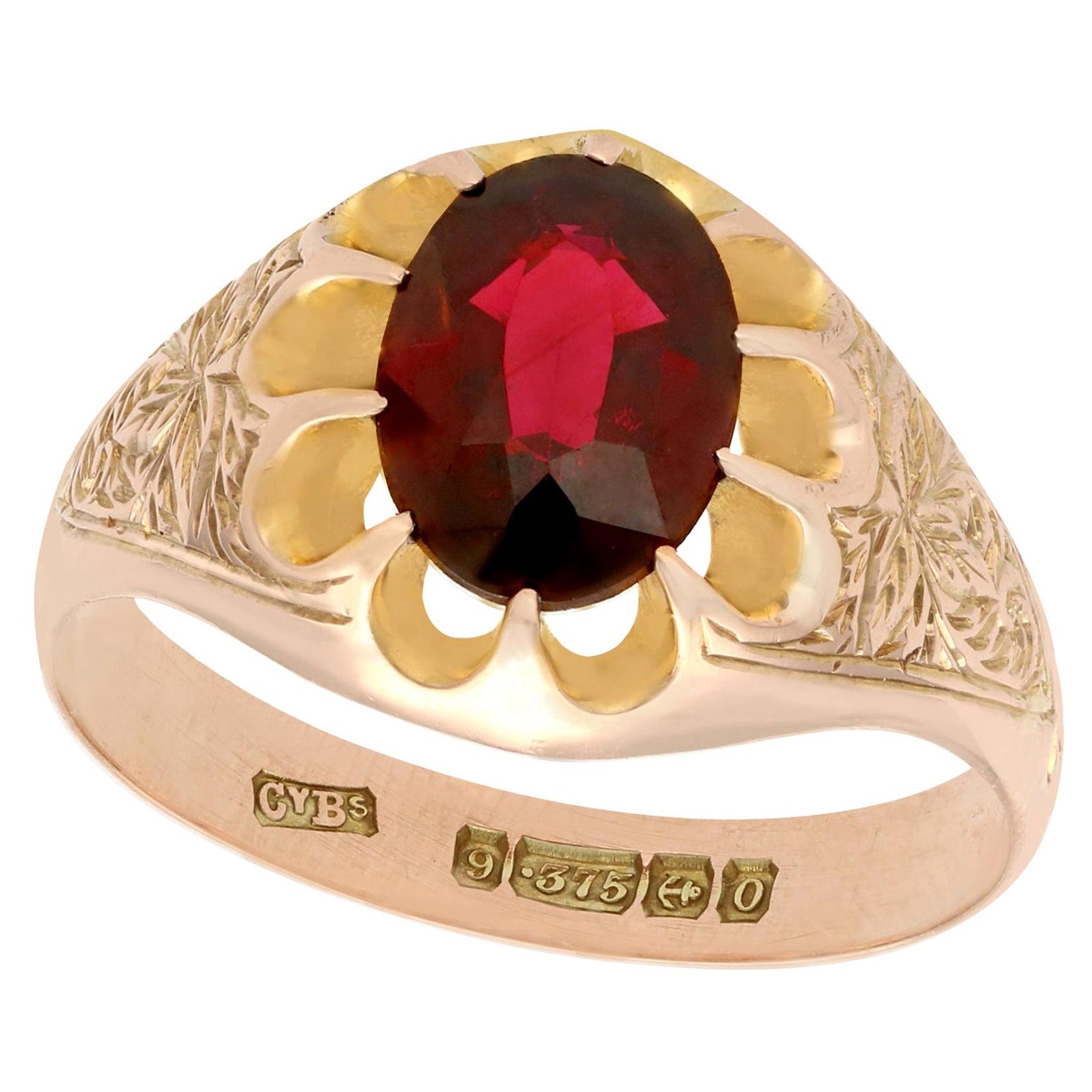 Antique 1913 2.57 Carat Garnet and Rose Gold Solitaire Ring For Sale