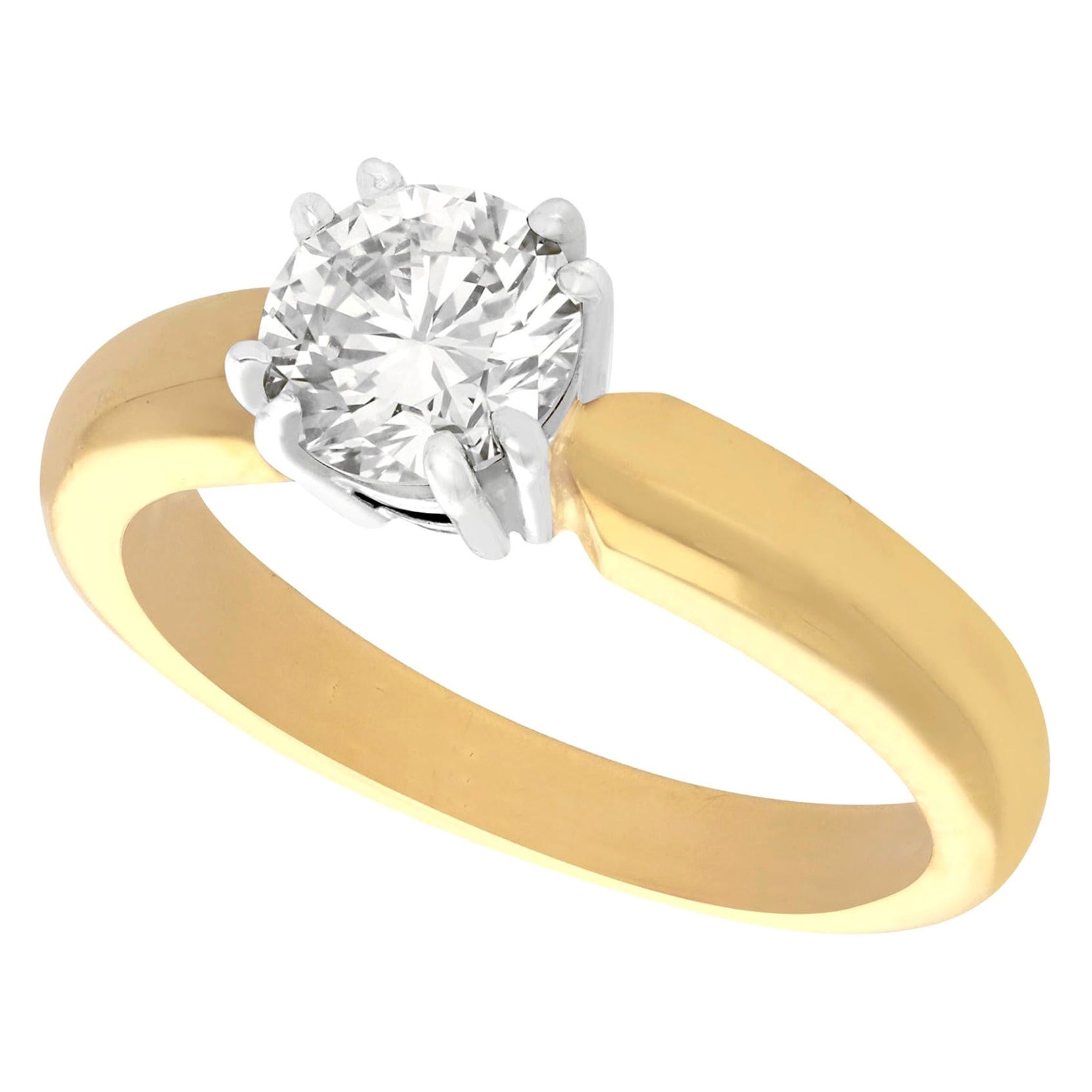 1.02 Carat Diamond and Yellow Gold Solitaire Ring For Sale