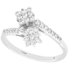 Anillo Twist de Cóctel de Oro Blanco con Diamantes Vintage de los años 90