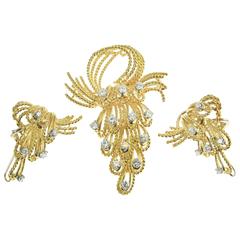 French Articulated Twisted Diamond Gold Cascade Brooch and Earrings 7