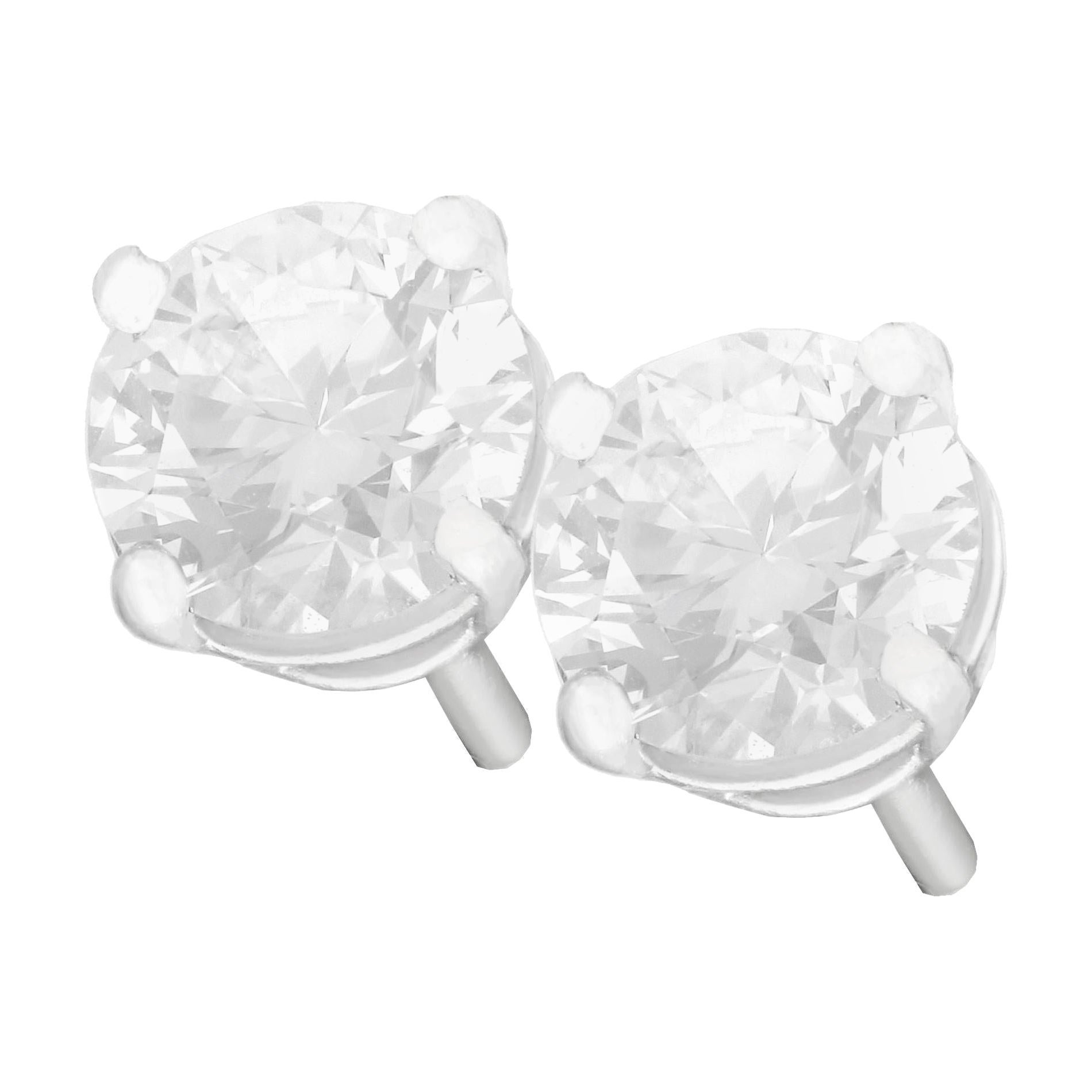 Pendientes de diamantes y platino de 1.43 quilates